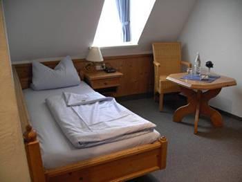 Historik Hotel Ochsen Tamm Esterno foto