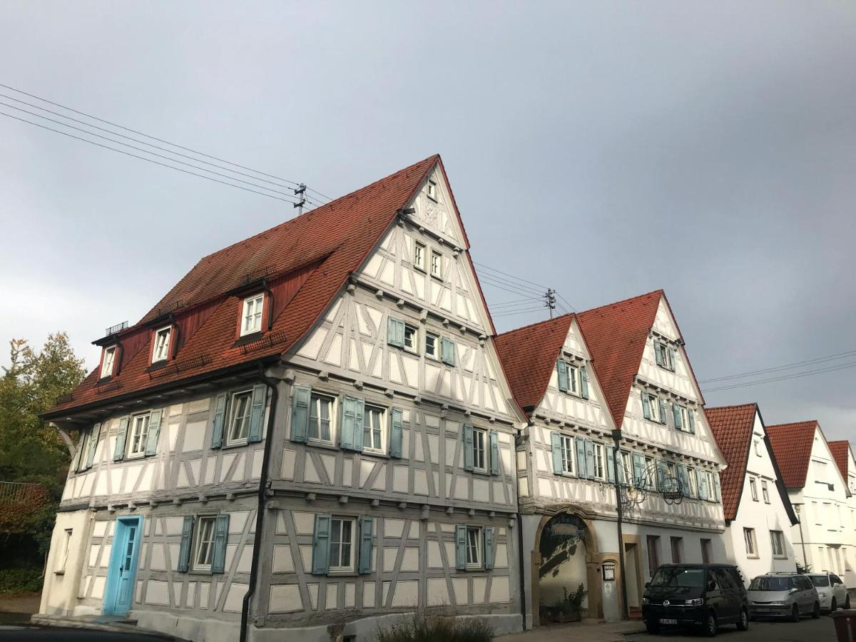 Historik Hotel Ochsen Tamm Esterno foto